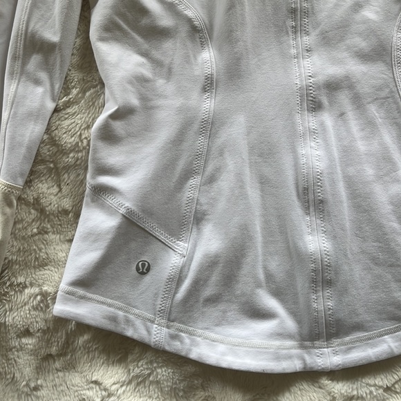 Lululemon Jacket - Picture 6 of 9